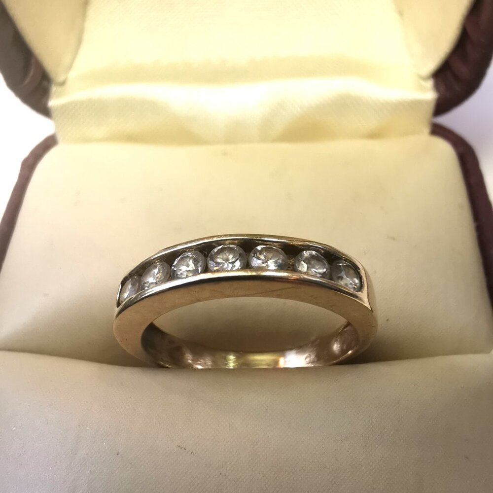 1980s 10k Yellow Gold 7-Stone Diamond Anniversary Band | Size 4 | 3mm | Canada